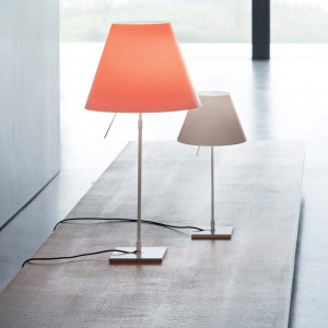 LAMPADE DA TAVOLO un elemento utile e indispensabile per illuminare 